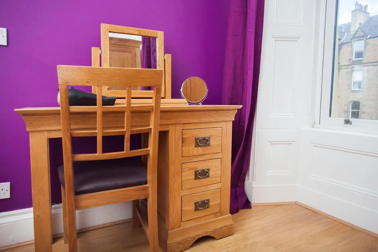 My Meadows, City Centre Apartment, Sunny&Spacious Edynburg Apartament