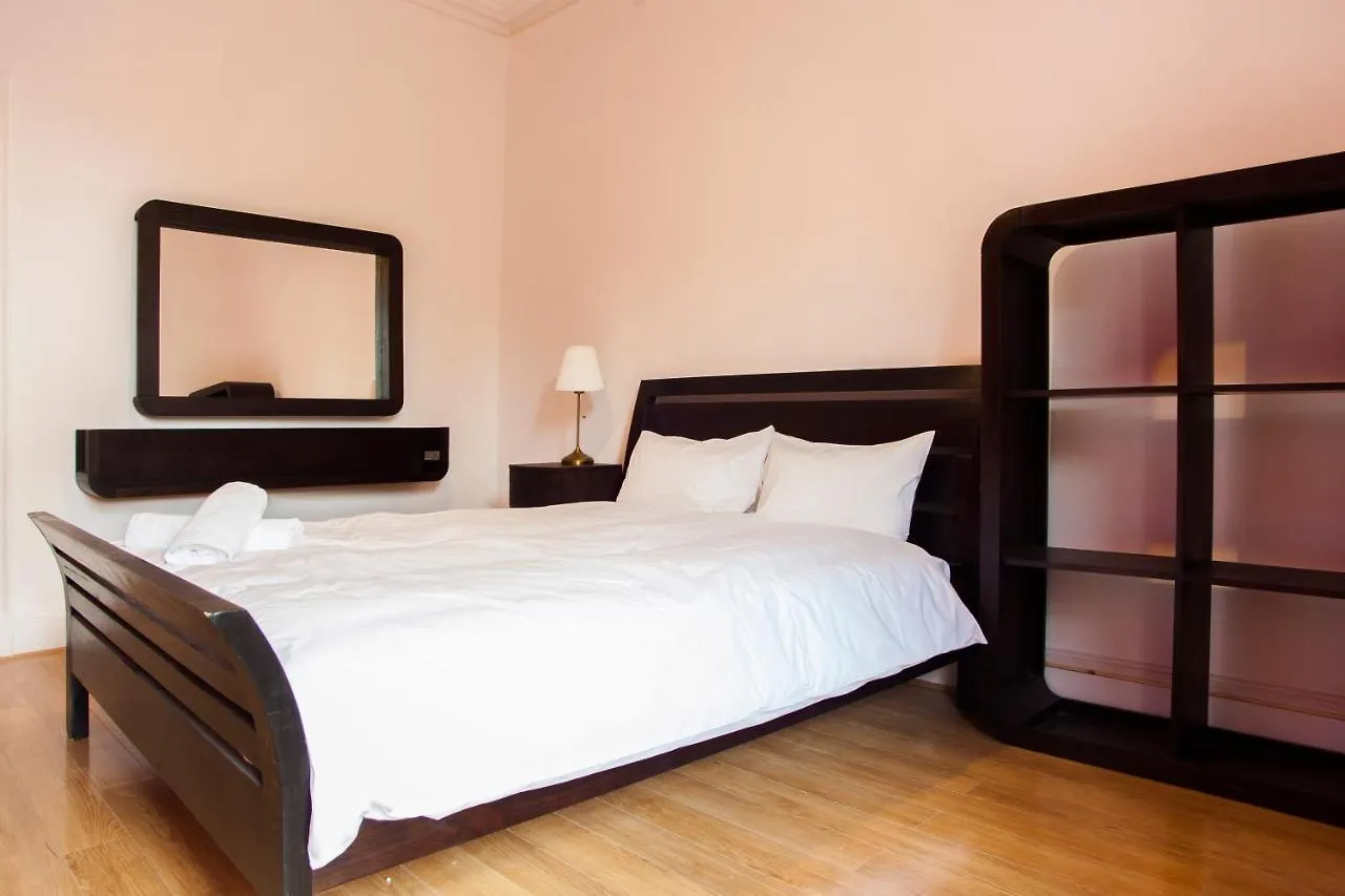 Apartament My Meadows, City Centre Apartment, Sunny&Spacious Edynburg