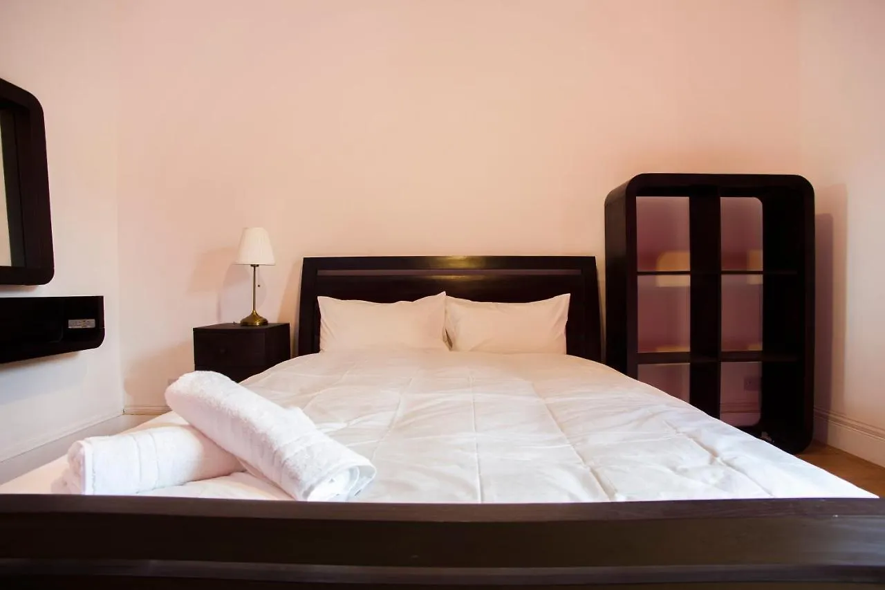 My Meadows, City Centre Apartment, Sunny&Spacious Εδιμβούργο 0*,